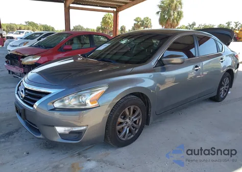 2015 Nissan Altima 2.5 S из США, поврежденный, VIN 1N4AL3AP0FC587614